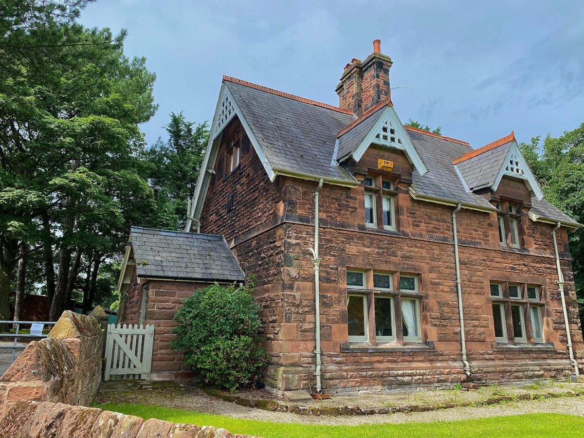 Thornton Manor - Holiday Cottages And Apartments Heswall Esterno foto